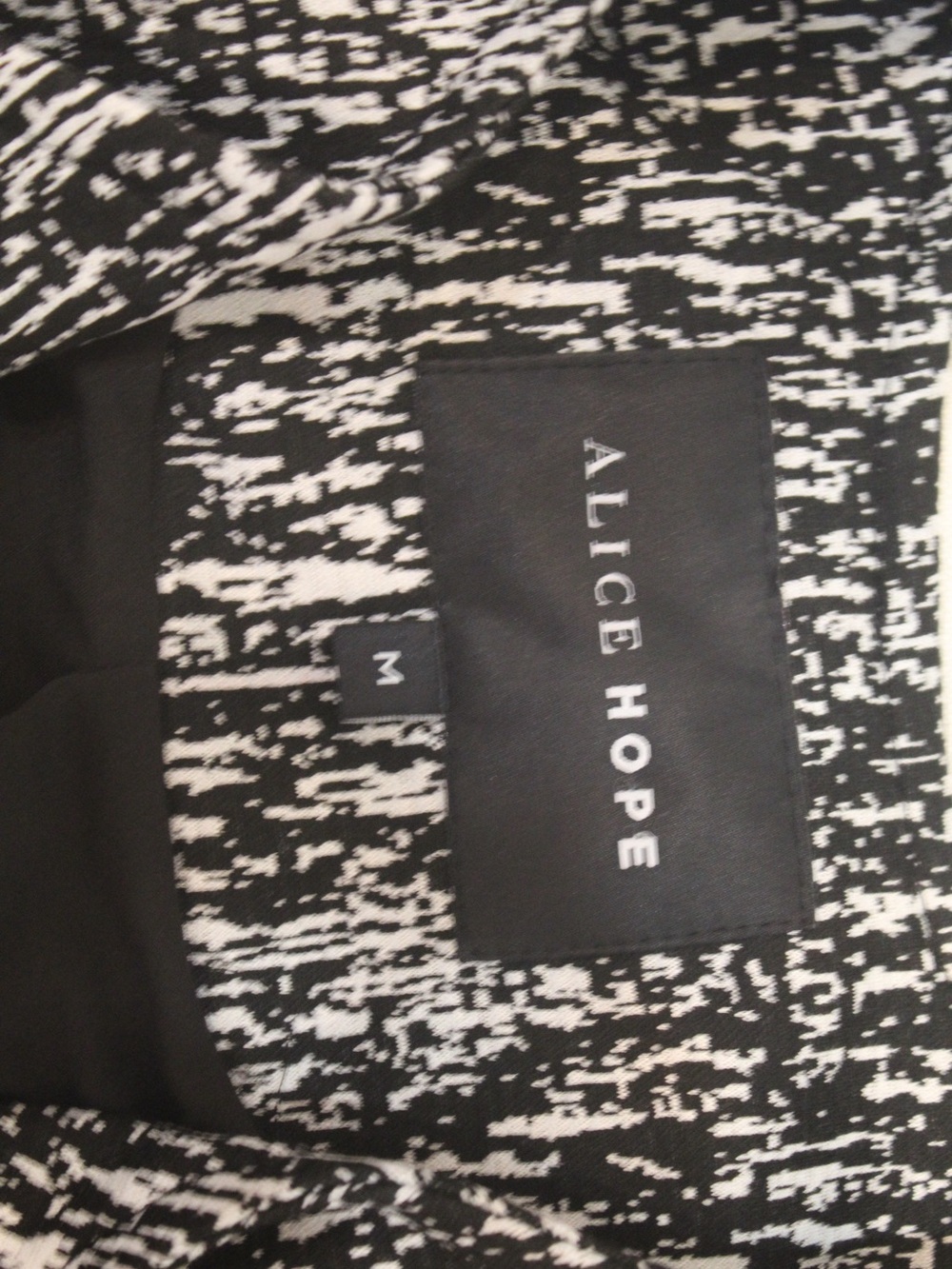 Alice Hope Black & White Moto Jacket Size M Asymmetrical Zip - Picture 6 of 6